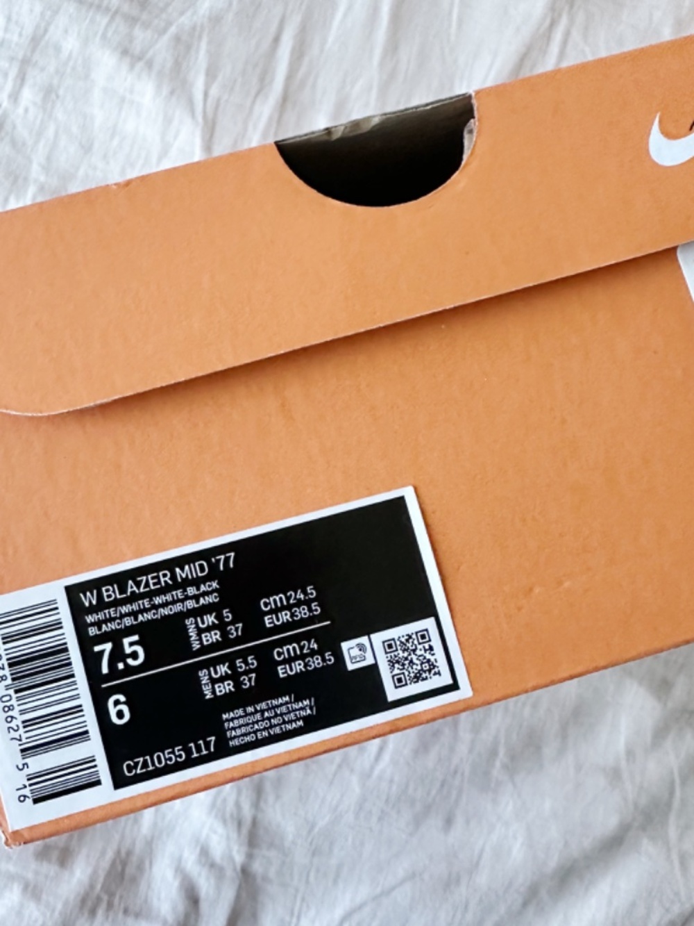 Nike Blazers - Picture 5 of 5